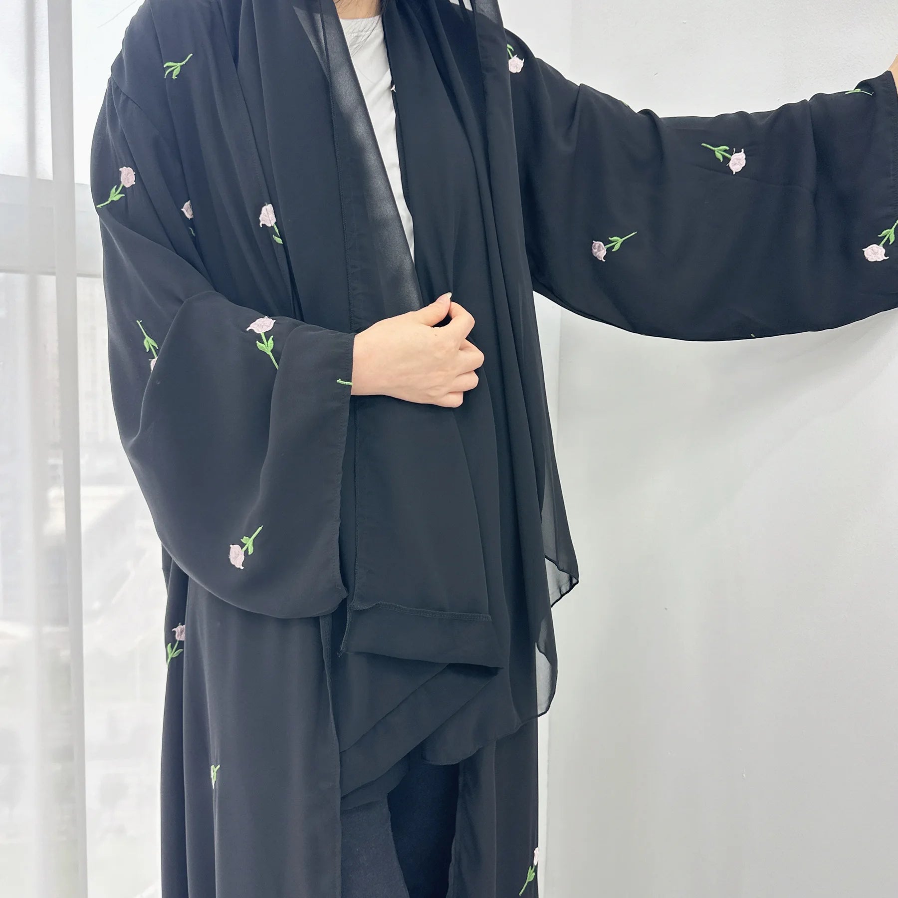 Abaya Lina