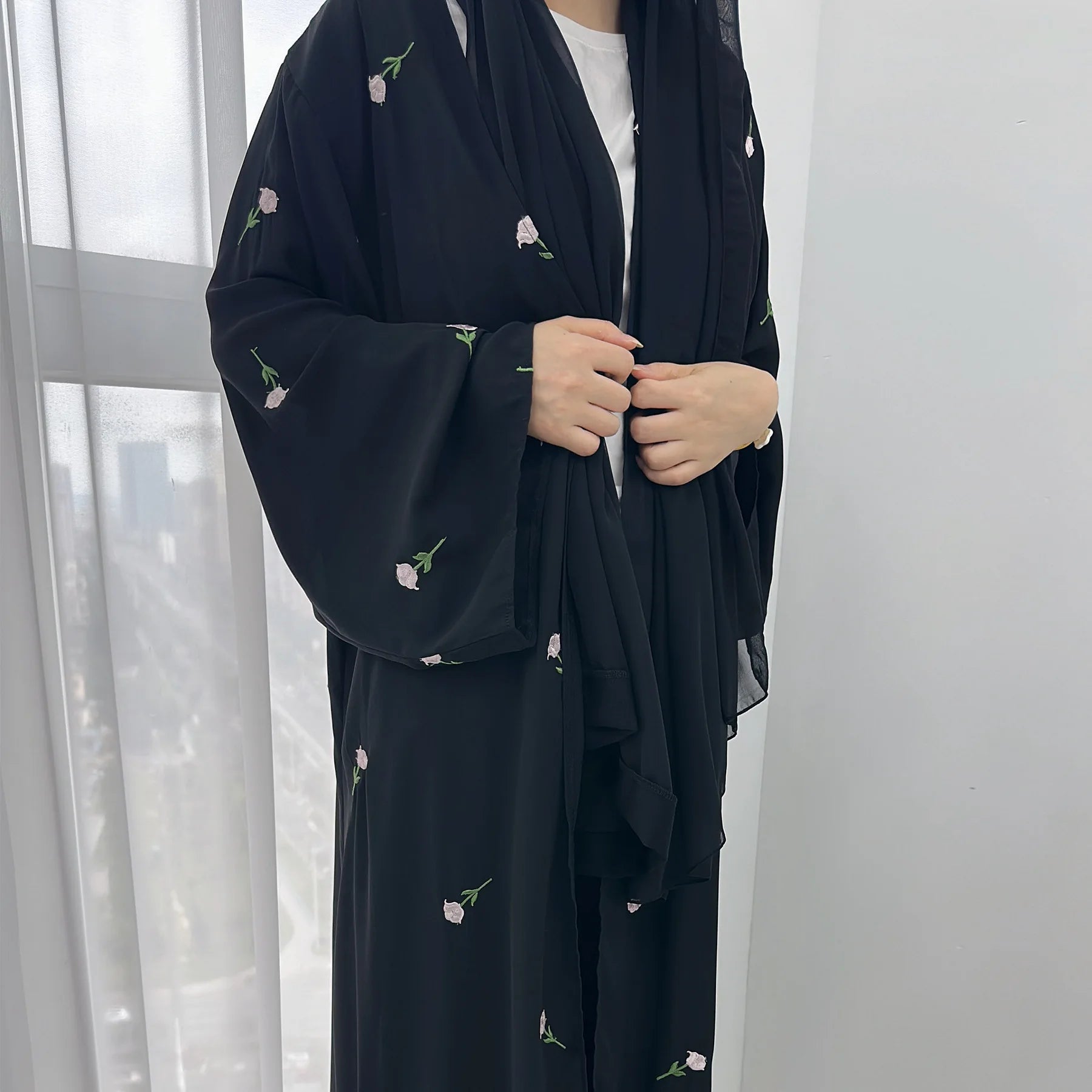 Abaya Lina