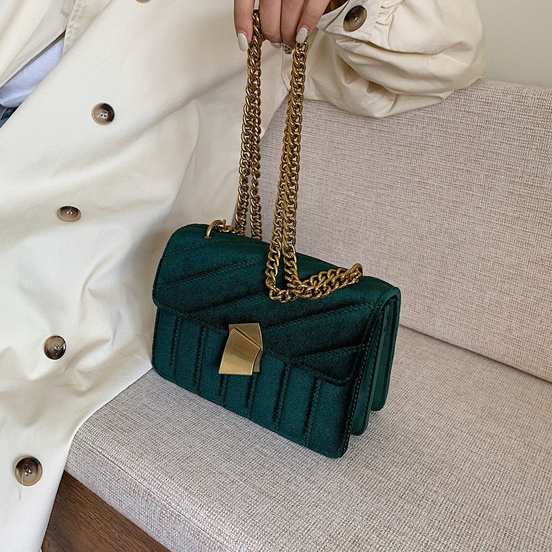 sac - pochette - baguette - bandoulière - banane - femme - modest - fashion - maroquinerie - velours - vert