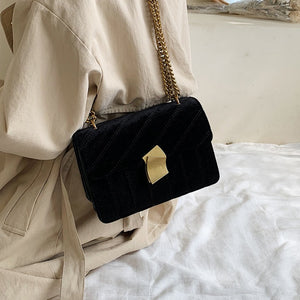 sac - pochette - baguette - bandoulière - banane - femme - modest - fashion - maroquinerie - velours - noir